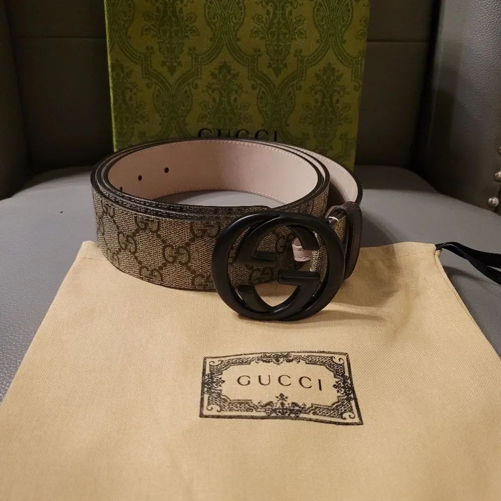 Authentic Gucci GG Belt 44/110